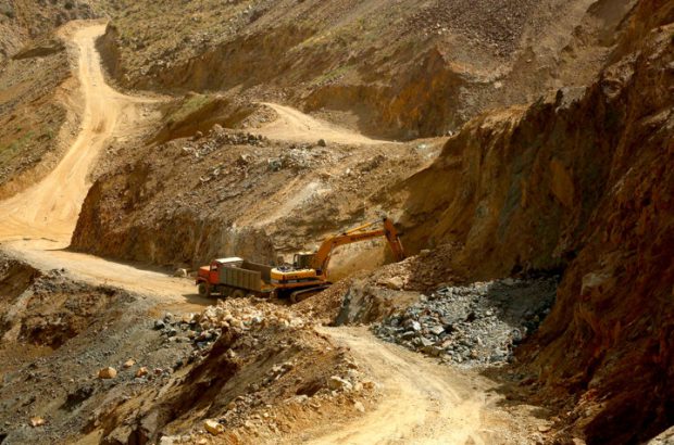آغاز عملیات احداث کارخانه طلای کردستان/ مشکلات زیست محیطی این طرح برطرف شد
